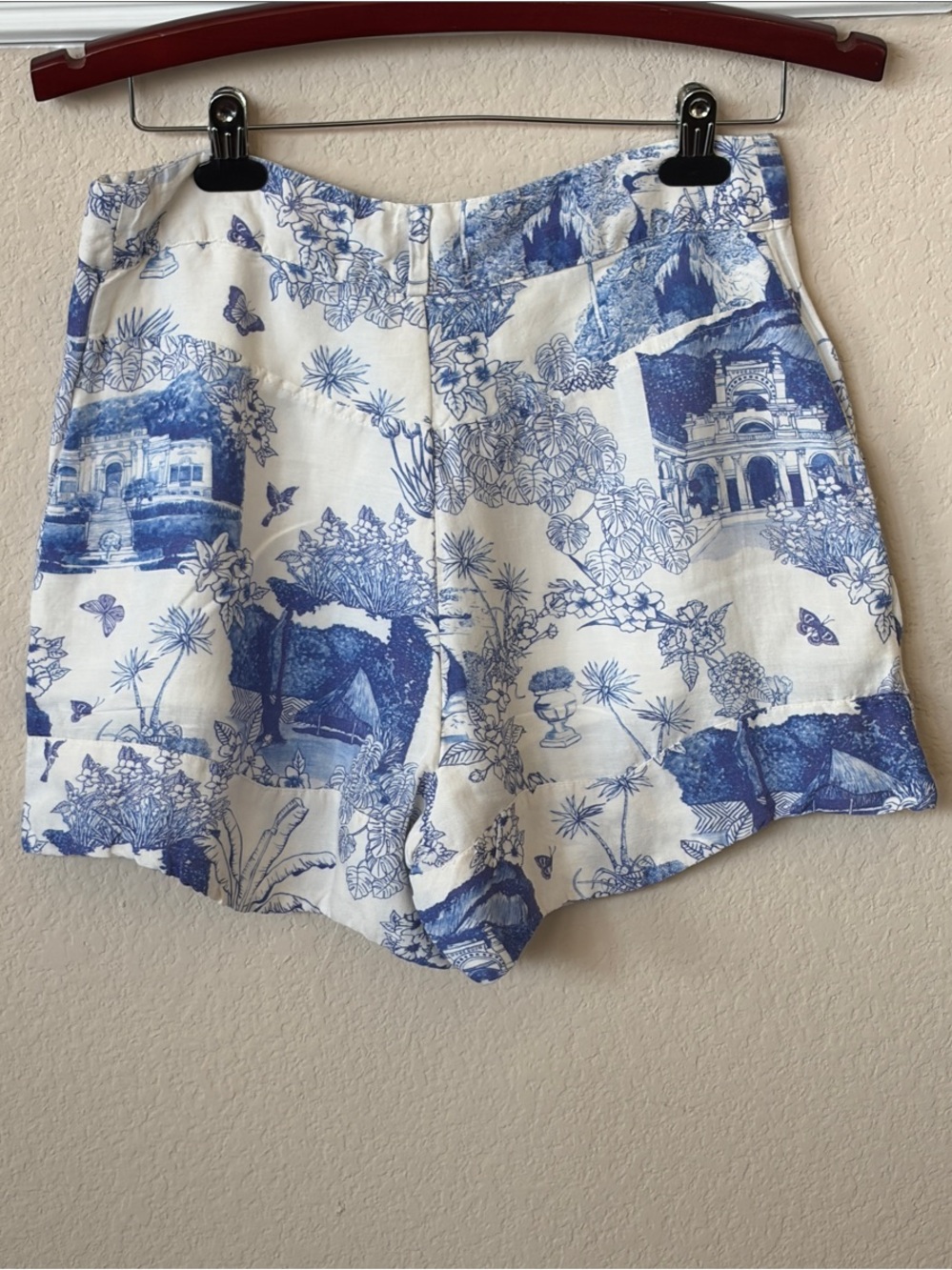 Farm Rio Antique Print Linen Shorts Size M - Picture 4 of 9